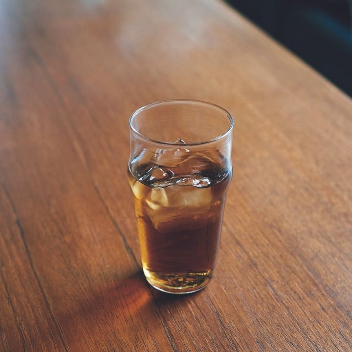 涼しそうで癒される！夏に新調したい長く使えるオシャレなグラス6選