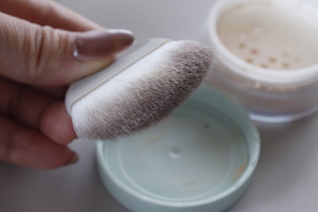 セリア AC プチ フェイスブラシ P 粉含み