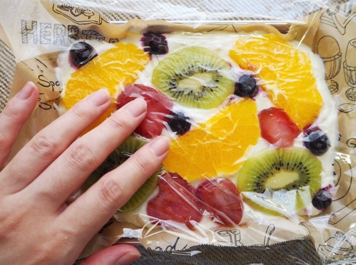 ラップをして軽く押す