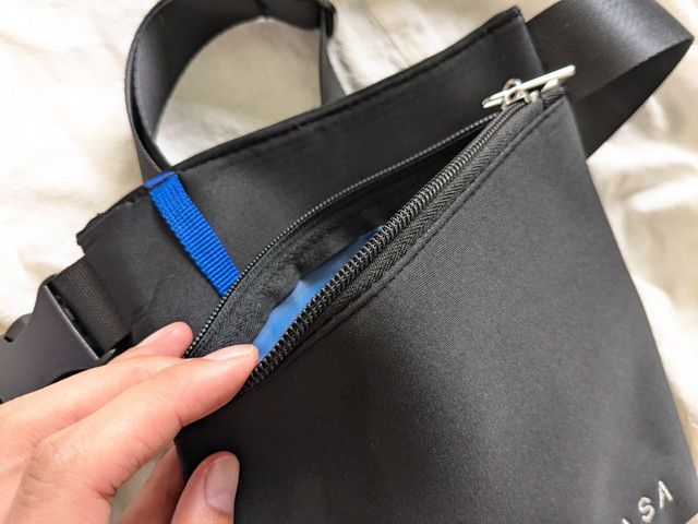 スマホショルダー前面ポケット