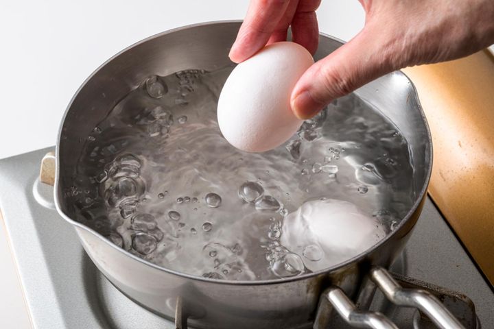 卵をゆでる