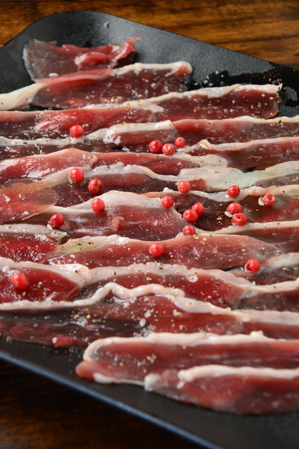 岩手カモ生ハム690円