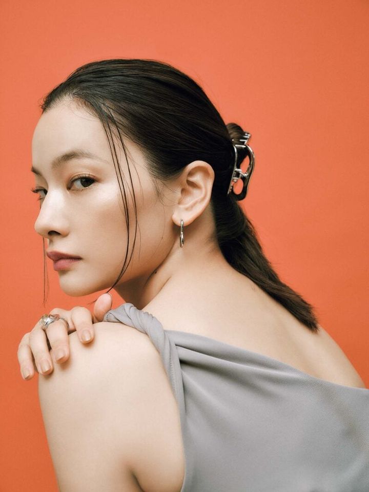 クリップヘアアレンジ モデル＝織田梨沙