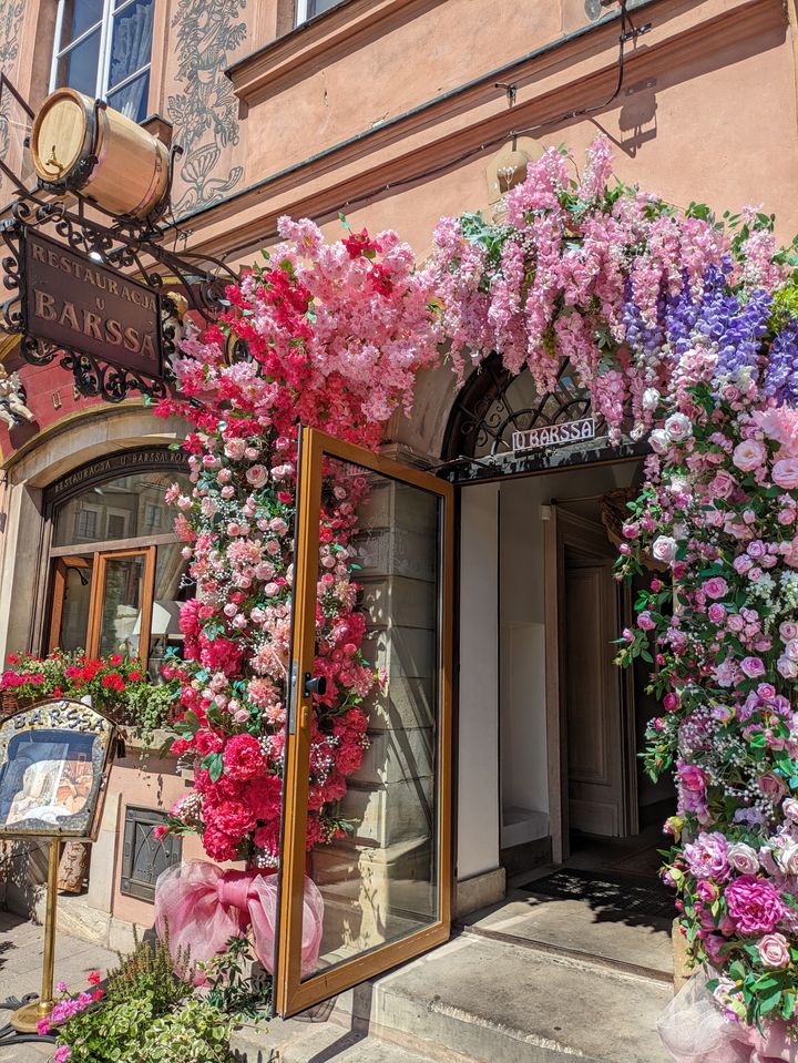 19世紀に建てられた老舗（現在の建物は戦後に再建されたもの）。