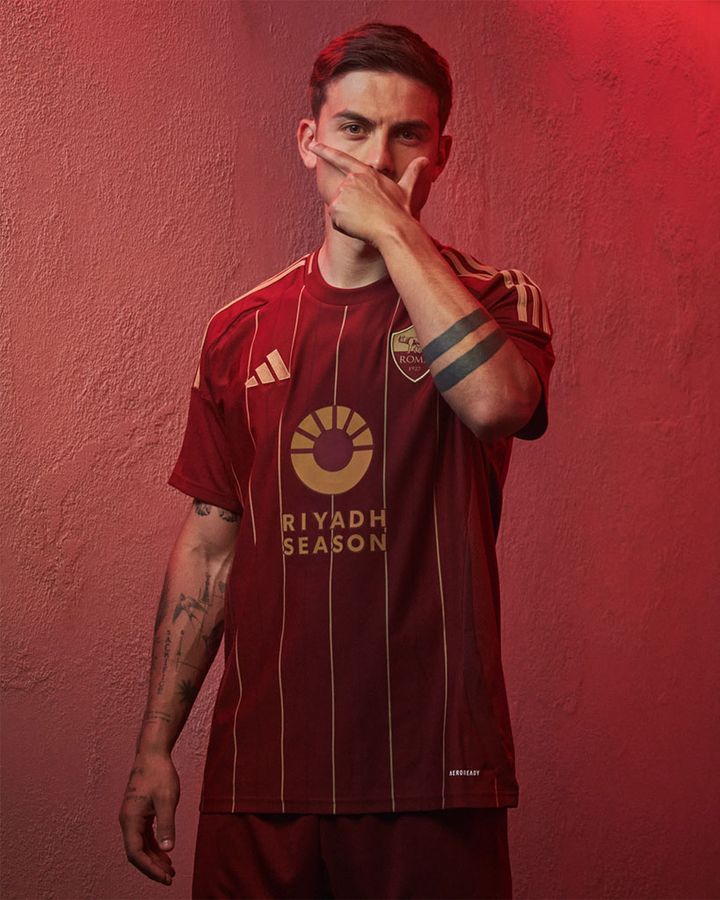 名門ローマ、2つの新ユニフォームが登場！優雅なホームは「昔のシーズンチケット」の色が復活