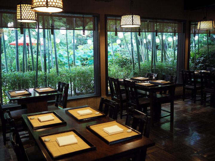 夏限定のかき氷も♪ 葉山に佇む文化財の日本料理店「日影茶屋」でちょっぴり贅沢なランチを