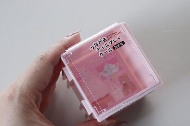 セリア つながるディスプレイケース正方形チアフル デザイン