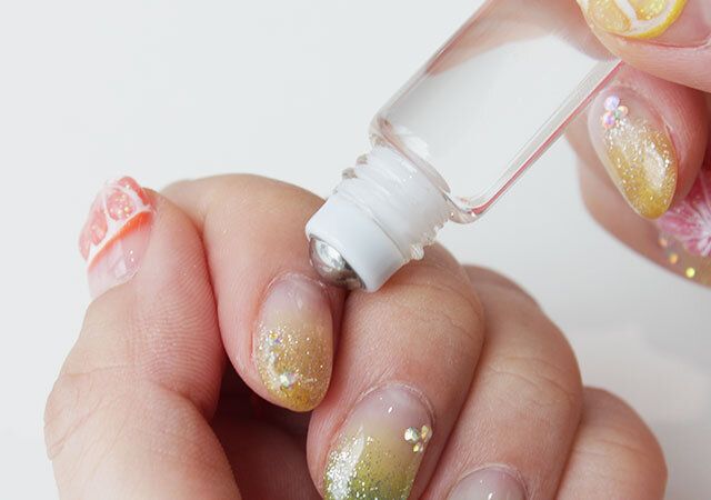 キャンドゥ フレグランスネイルオイルリネン 塗布