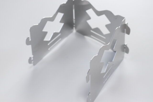 ダイソー ミニ焚火台 組み立て