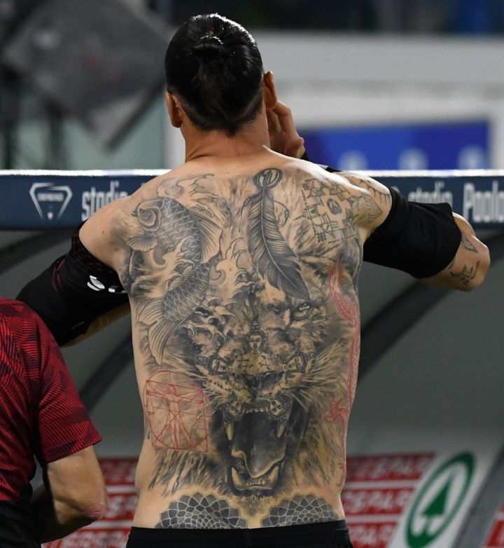 イブラヒモヴィッチ、白血病で兄弟を亡くしたと告白…背中にタトゥーがある理由も