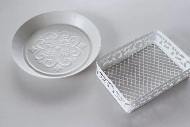 セリア ブリキトレーシャビーフィール ワイヤートレイレース柄S