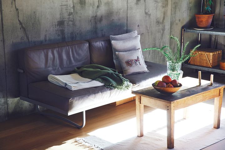 〈fog linen work〉オーナー・関根由美子、建築家・大橋渉 自宅 リビング