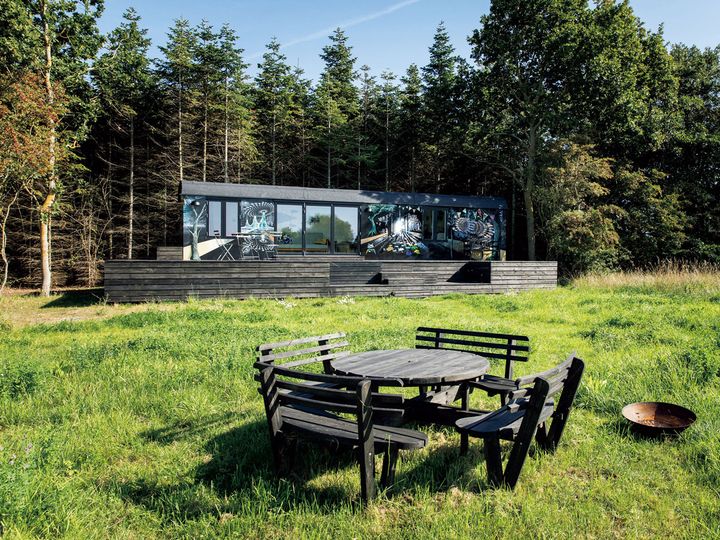 CIRKUSVOGNEN PÅ ÆRØの外観