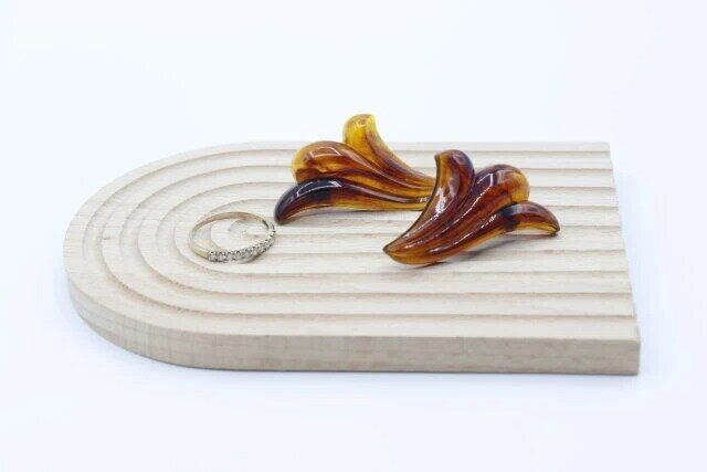 ダイソー 木製インテリアトレー アーチ