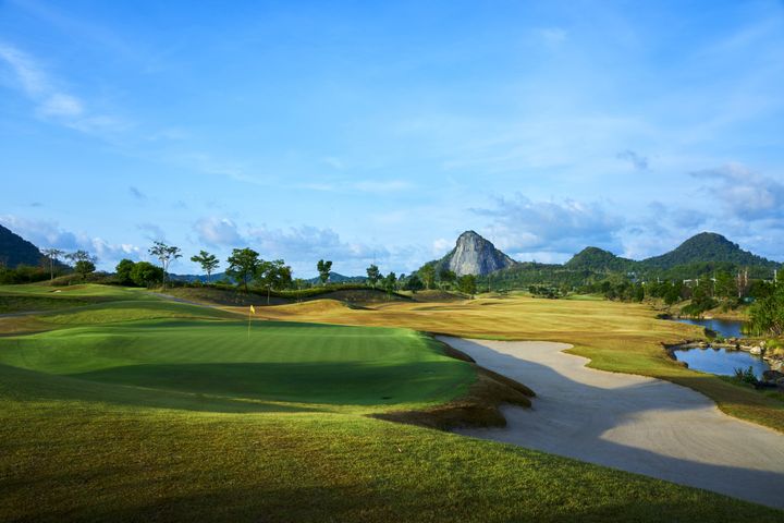 一流の料理と壮大な景色が楽しめる！タイのリゾート・パタヤの名門コースをご紹介