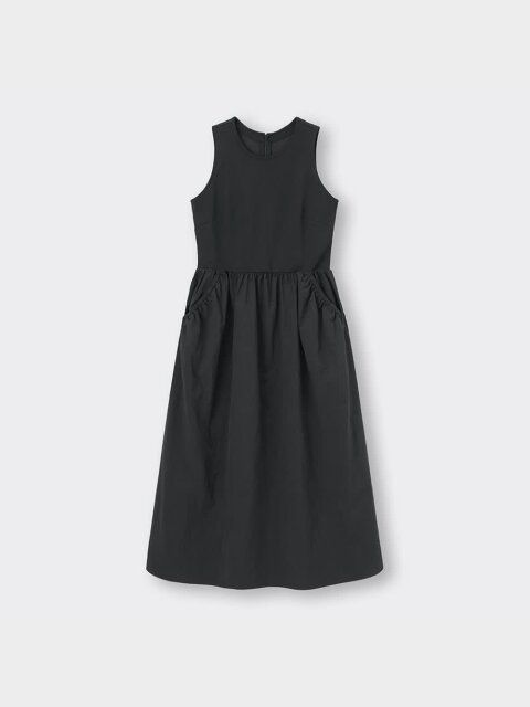 GUのテックコンビネーションワンピース