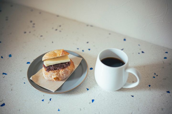 中目黒のカフェで、コーヒーとあんバターサンドのペアリングを楽しむ：アロー【ファージーの特等席 vol.22】