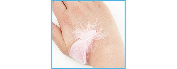 ボディ ミルク ロマンティック ピオニー使用 ベタつきは？