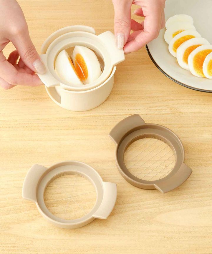 画像1: 出典：3COINS