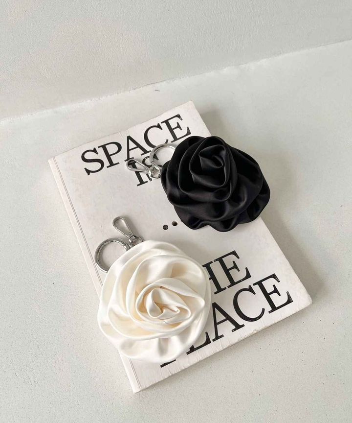 画像1: 出典：.st