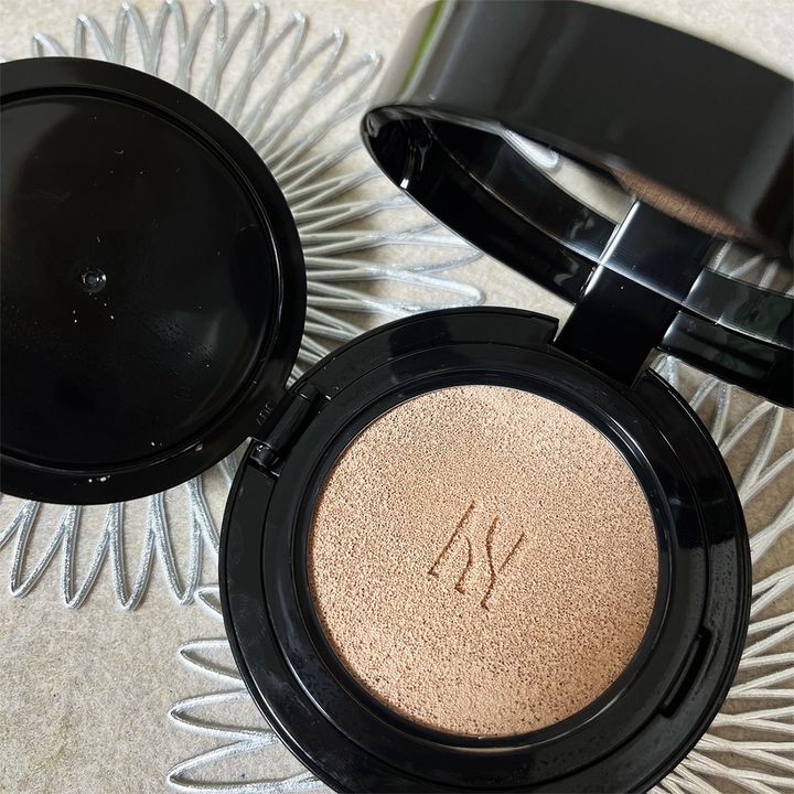 HERA ブラッククッション