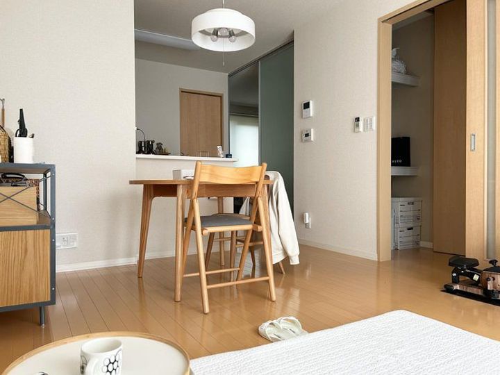 IKEAの作業台は1台2役！おしゃれな1LDKのインテリア3選