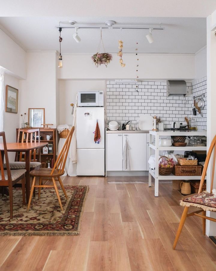 IKEAの作業台は1台2役！おしゃれな1LDKのインテリア3選