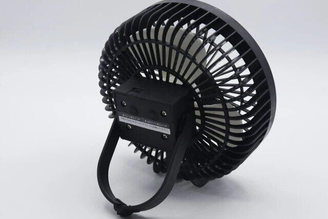 ダイソー LEDライトファン（吊り下げフック付） スタンド 自立