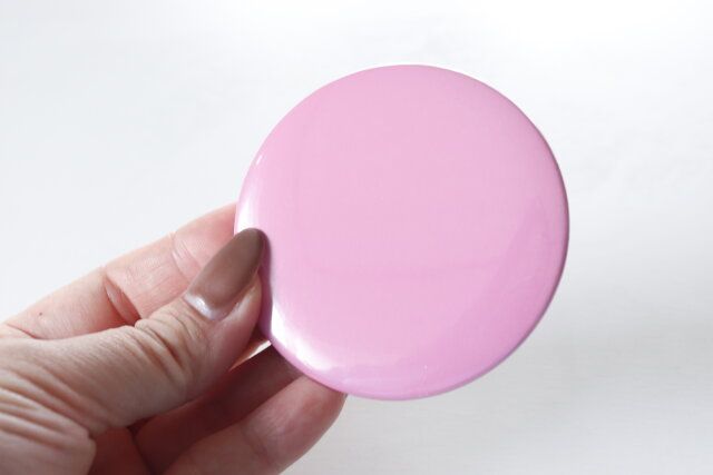 ダイソー 無地缶バッジ ピンク