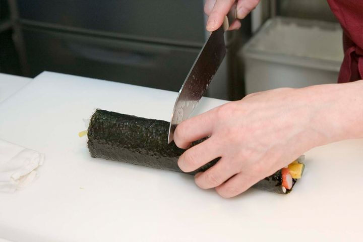 【簡単キンパ】“巻きす”がなくてもラップがあれば大丈夫！