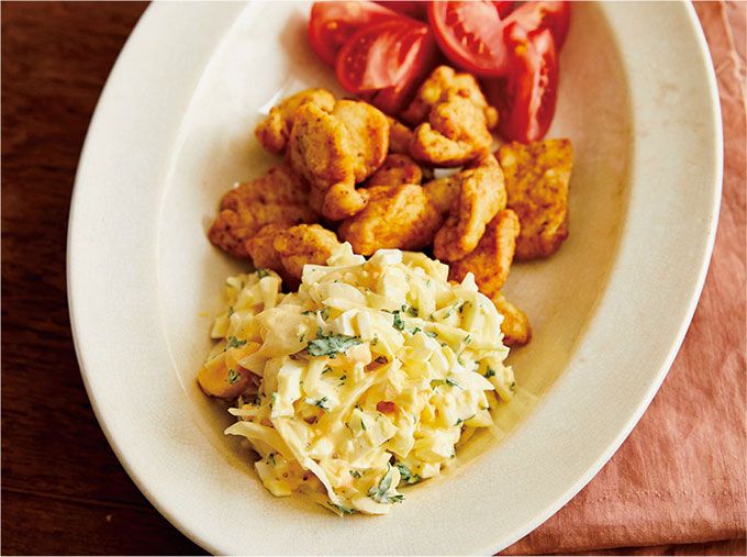 玉ねぎを酢に漬けておくだけの「酢玉ねぎ」を使ったレシピ「鶏肉のカレーソテー タルタルソース添え」の画像3