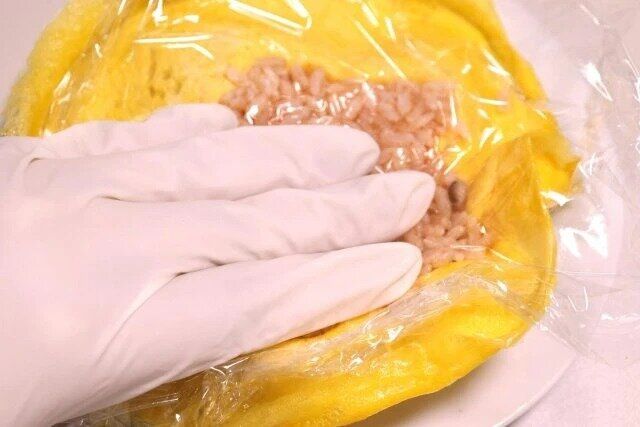 セリア オムライス型P／N ケチャップライス 卵焼き