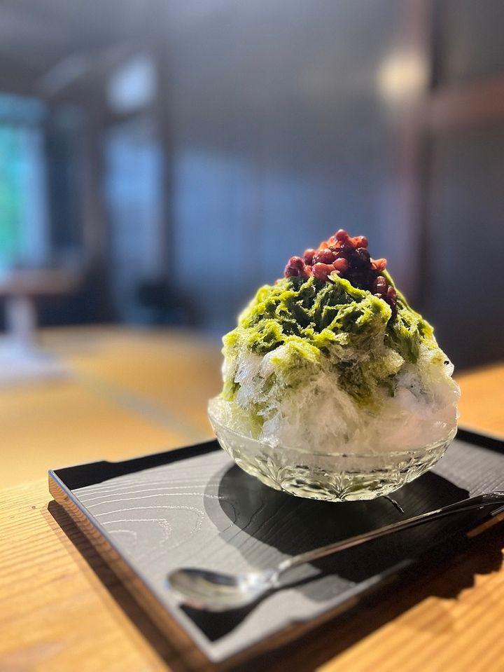 越谷のはかり屋 お茶を贈る人の抹茶と小豆のかき氷