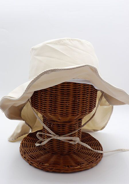 ダイソー 折りたためるハット つば広