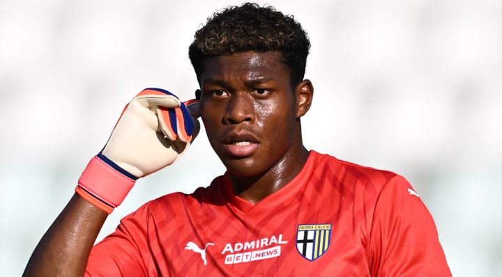 パルマGK鈴木彩艶、70m級ロングフィードを現地賞賛！「チームの武器になる」