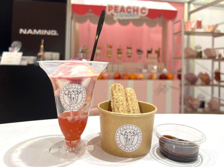画像: コラボカフェでは“お祭り”をイメージしたスイーツ＆ドリンクが登場