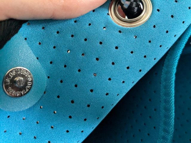 ショルダーバッグブルーの裏地