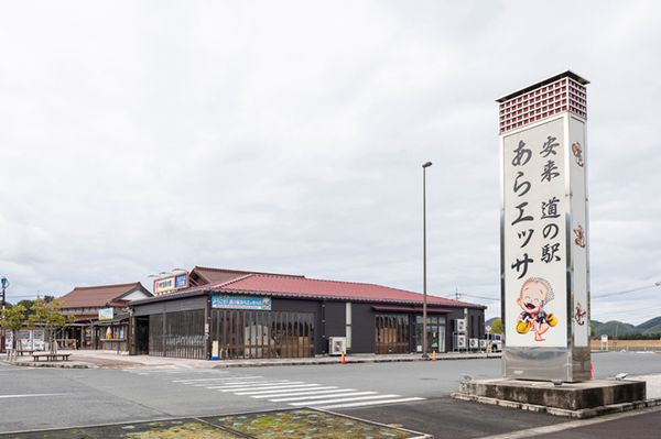 キャンパーに大人気！職人が作る魅力的なギアや食事とは？