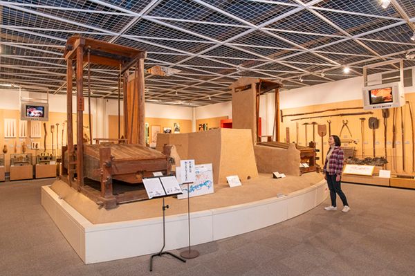 キャンパーに大人気！職人が作る魅力的なギアや食事とは？