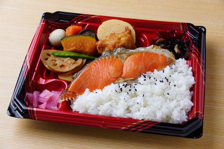 画像: 中学生息子の「お母さんのご飯食べたくない」に大ショック → 買ってきたお弁当を出し続けたら、、、？