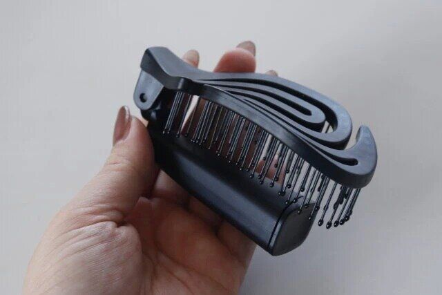 ダイソー 乾きやすいブローブラシ（折りたたみタイプ）