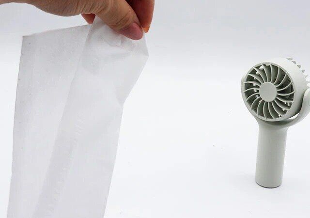 ダイソー 首振りミニ扇風機 使用例