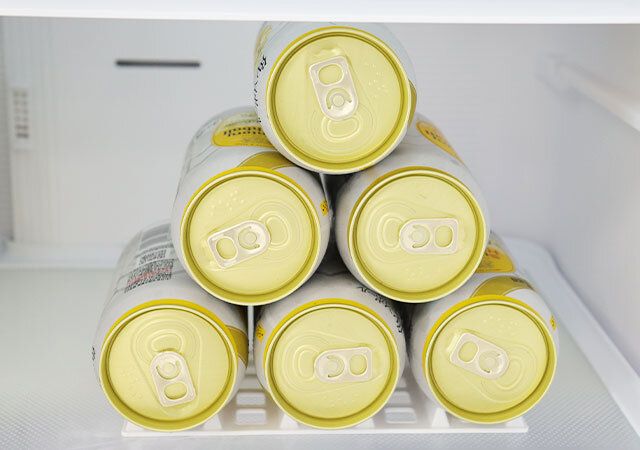 キャンドゥ ボトルスタッキングマット 缶 使用例