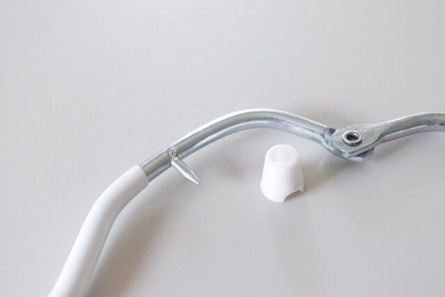 ダイソー ガス抜き（はさむタイプ） 針カバー