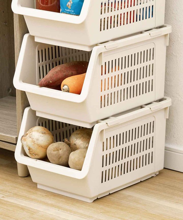 画像1: 出典：3COINS