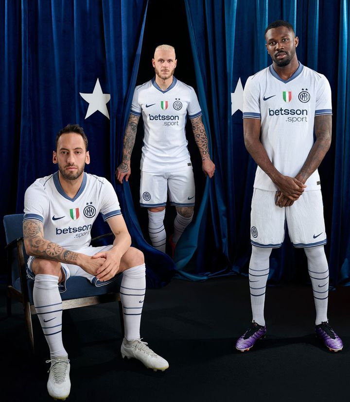 インテルが新アウェイユニフォームを発表！グレーを合わせた「優雅デザイン」で都市ミラノを表現