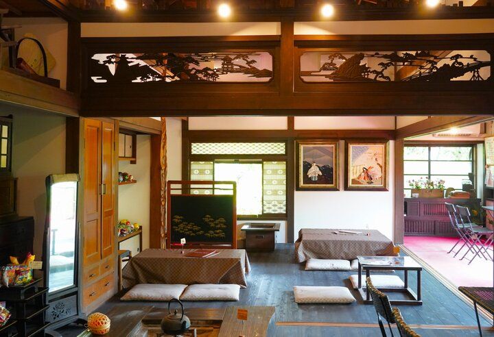 横浜駅から足をのばして古き良き明治の面影を伝える大きなお屋敷でひと休み「古民家Cafe×Beer 花やしき」