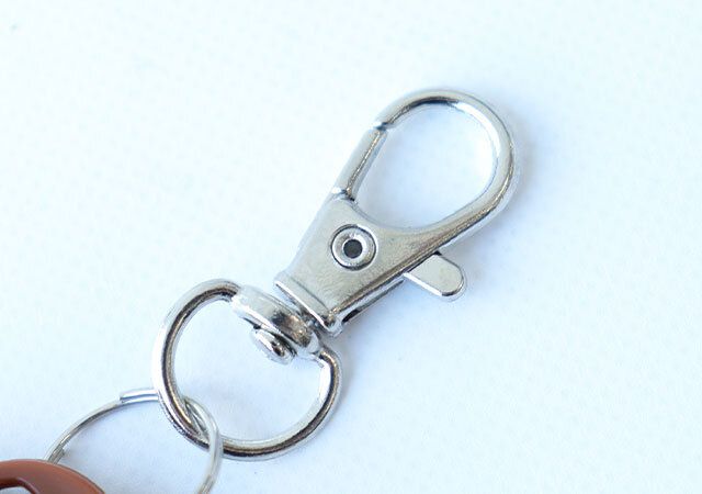 キャンドゥ 見せないリール付きパスケース 金具