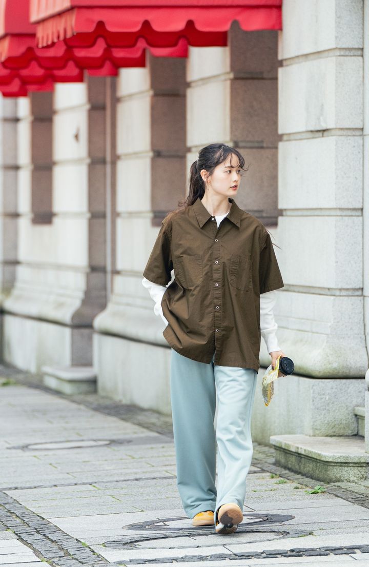 ゆるっとボーイにトラックパンツを穿いてみませんか？【FUDGE 9月号連動企画-わたしがトラックパンツを好きなワケ-No.002】