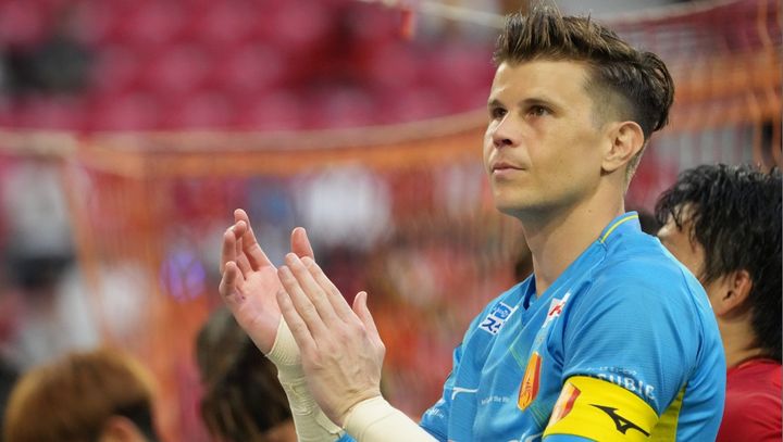 名古屋サポーターが退団するランゲラックに捧げた感動的コレオ 「最高」と豪州紙も拍手